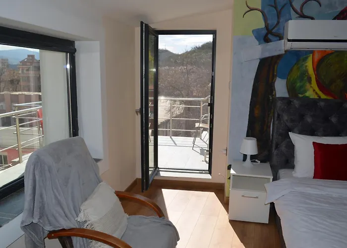 Artistic Loft With Amazing View, Mrenicov
