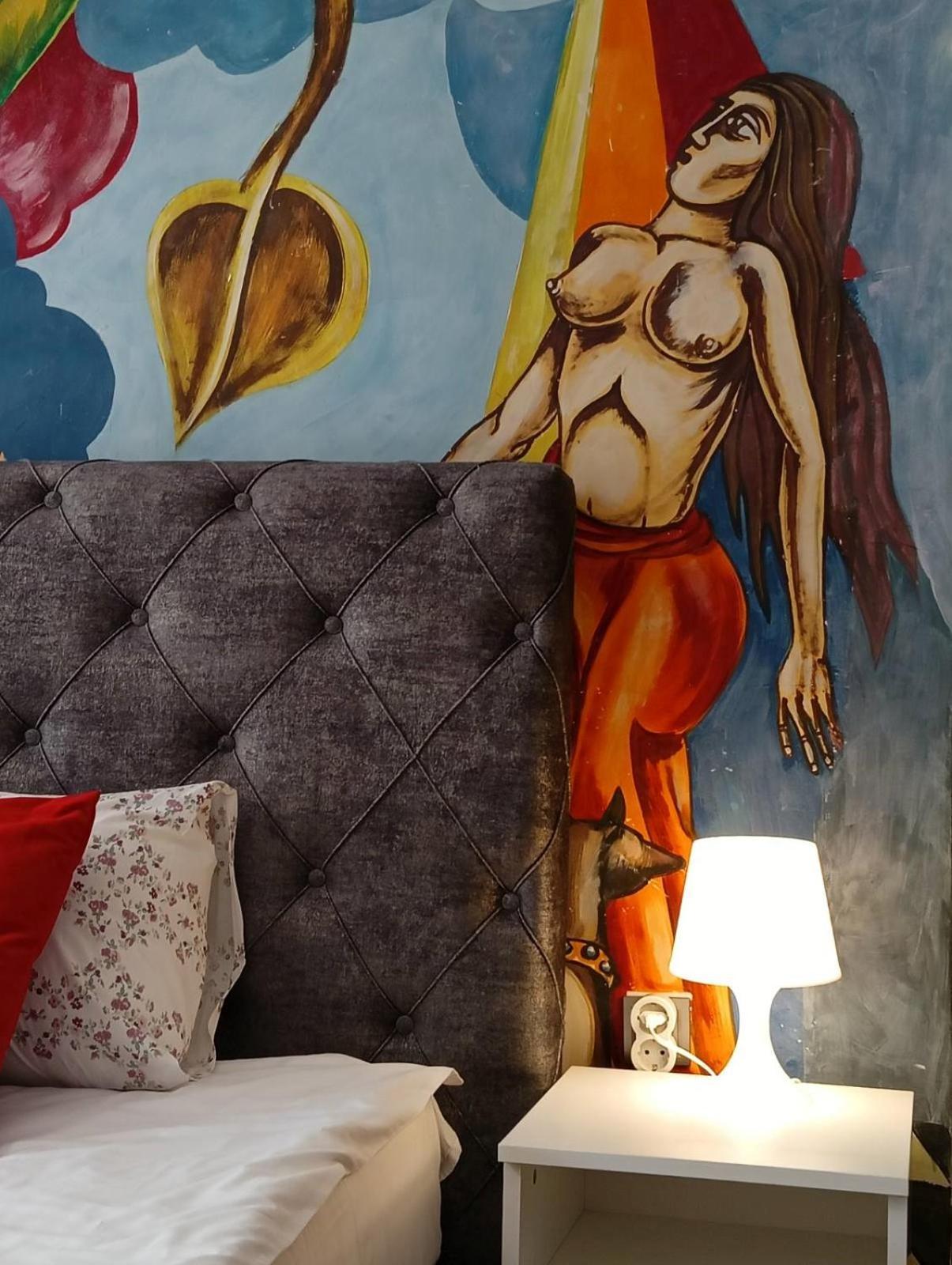 Artistic Loft With Amazing View, Mrenicov Апартаменти Пловдив